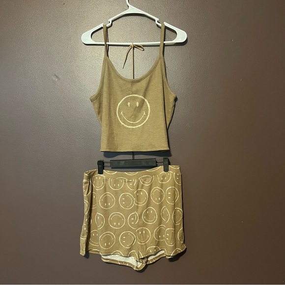 American eagle smiley face pajama set - Picture 1 of 9